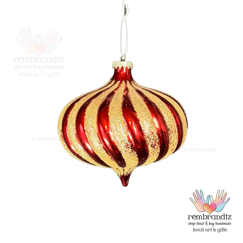 Vintage Red Ornament XL